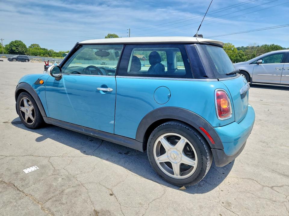 2010 Mini Cooper VIN WMWMF3C53ATZ22039 COPART salvage auction — MECHANICAL, TN - CERTIFICATE OF TITLE, sold $150 on 2026-08-05 (photo 2)