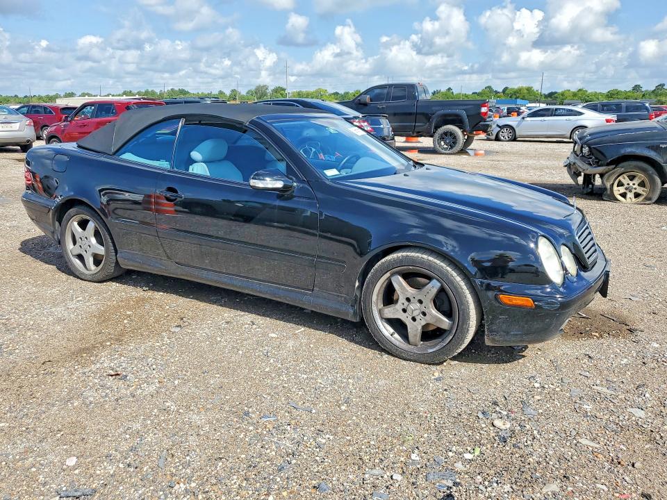 2003 Mercedes-benz Clk-class VIN WDBLK70G03T143688 COPART salvage auction — MINOR DENT/SCRATCHES, TX - CERTIFICATE OF TITLE, sold $400 on 2026-07-13 (photo 4)