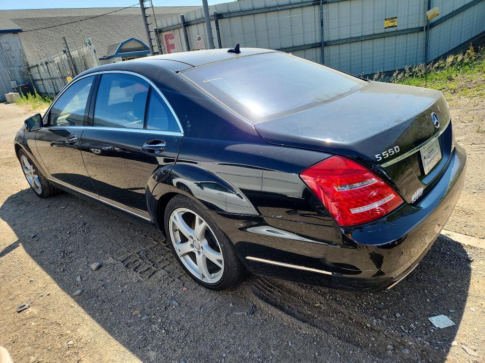 2013 Mercedes-benz S-klasse VIN WDDNG9EB4DA507117 COPART salvage auction — WATER/FLOOD, Mi - Cert Of Title-Flood Vehicle, sold $1,050 on 2026-08-12 (photo 2)