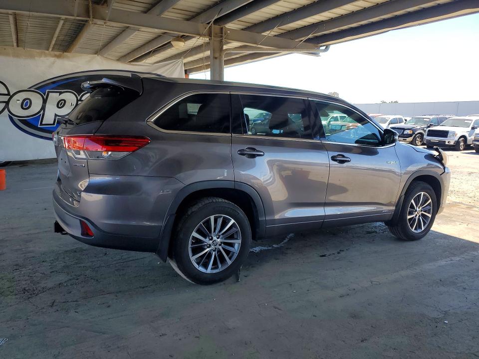2018 Toyota Highlander VIN 5TDJGRFH7JS050765 COPART salvage auction — FRONT END, Ca - Dis/Dlr/Exp Only Clean Title, sold $5,700 on 2026-07-21 (photo 3)