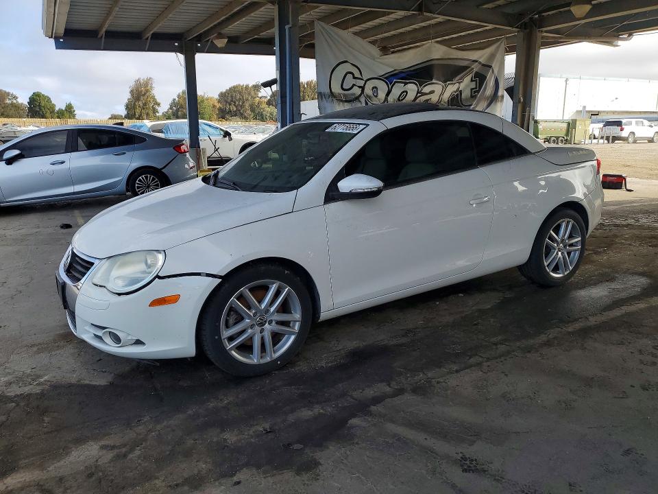 2009 Volkswagen Eos VIN WVWFA71F99V015423 COPART salvage auction — MINOR DENT/SCRATCHES, Ca - Dis/Dlr/Exp Only Clean Title, sold $100 on 2026-08-04 (photo 1)