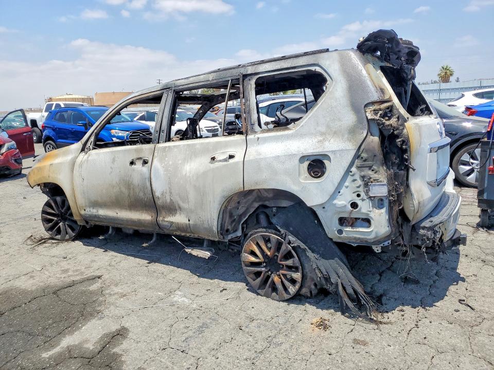 2014 Lexus Gx 460 VIN JTJBM7FX7E5067373 COPART salvage auction — BURN, CA - NON-REVIVABLE ACQUISITION, sold $400 on 2026-07-23 (photo 2)