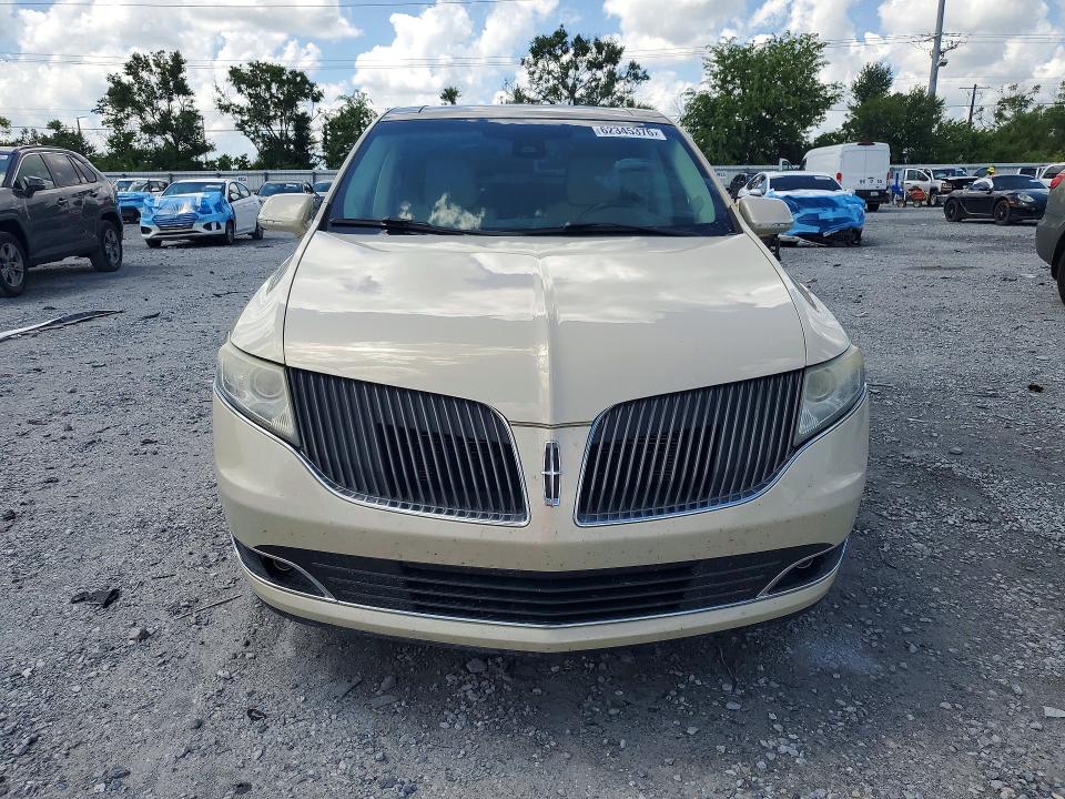 2014 Lincoln Mkt VIN 2LMHJ5ATXEBL53518 COPART salvage auction — MINOR DENT/SCRATCHES, Fl - Certificate Of Title (P), sold $250 on 2026-07-31 (photo 5)