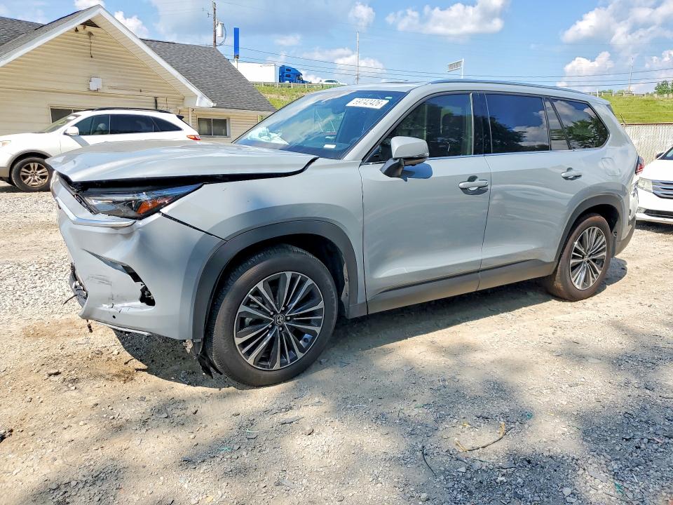2025 Toyota Highlander VIN 5TDADAB51SS025335 COPART salvage auction — FRONT END, Oh - Cert Of Title-Salvage, sold $6,000 on 2026-07-29 (photo 1)