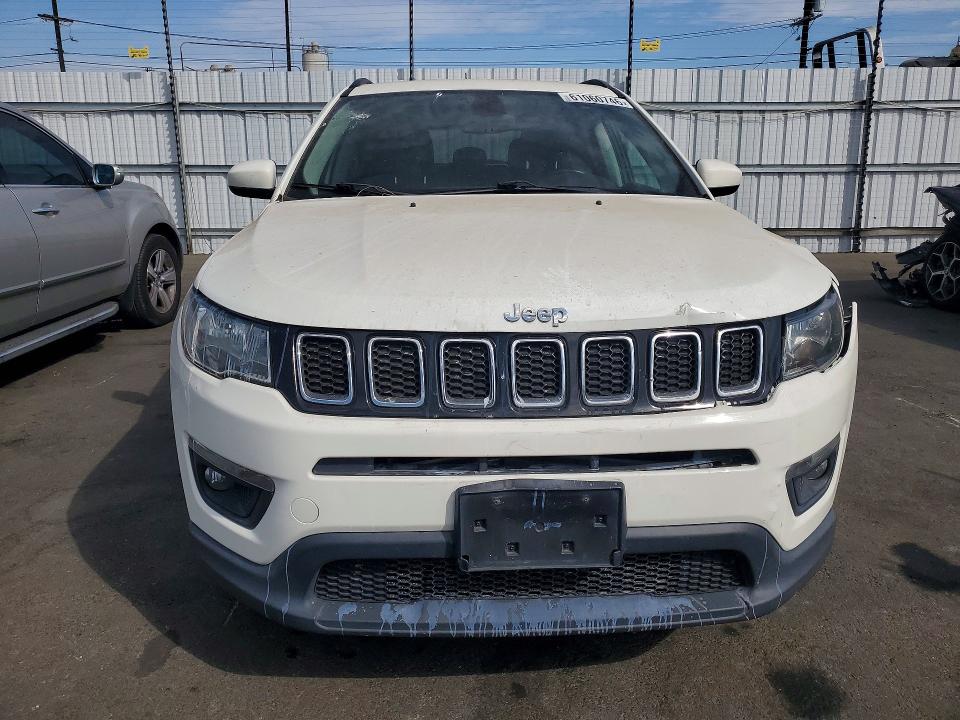 2018 Jeep Compass VIN 3C4NJDBB6JT320842 COPART salvage auction — FRONT END, CA - SALVAGE CERTIFICATE, sold $2,200 on 2026-07-29 (photo 5)
