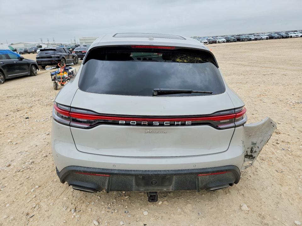 2025 Porsche Macan VIN WP1AA2A50SLB07928 COPART salvage auction — REAR END, Tx - Salvage Vehicle Title, sold $23,200 on 2026-08-27 (photo 6)