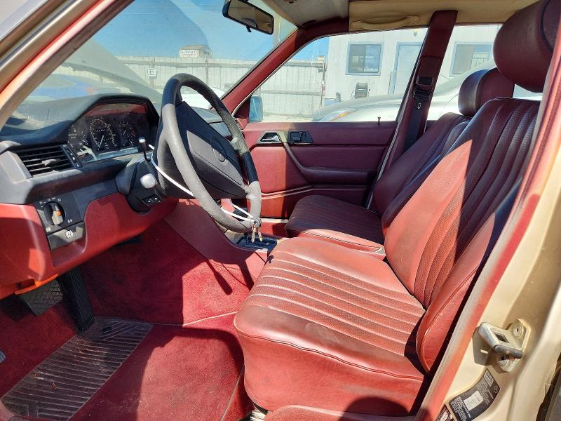 1989 Mercedes-benz VIN WDBEA30D6KA878020 COPART salvage auction — MINOR DENT/SCRATCHES, Ca - Dis/Dlr/Exp Clean W/Salv Hist, sold $350 on 2026-07-27 (photo 7)