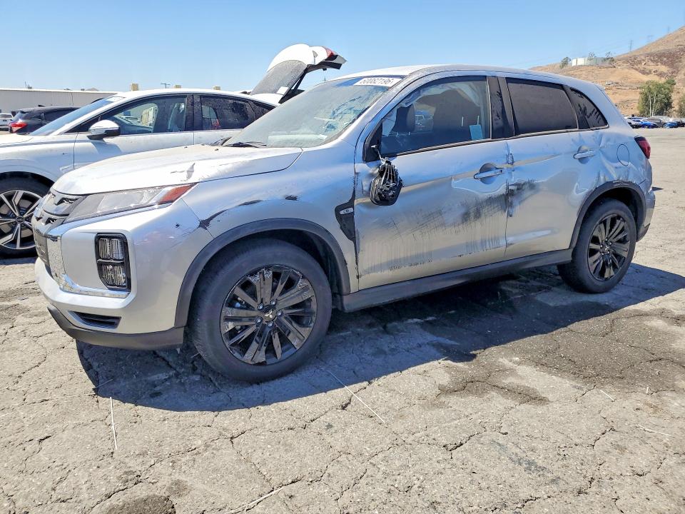 2026 Mitsubishi Outlander VIN JA4ARUAU7TU011300 COPART salvage auction — FRONT END, Fl - Cert Of Title Slvg Rebuildable (P), sold $5,000 on 2026-07-30 (photo 1)