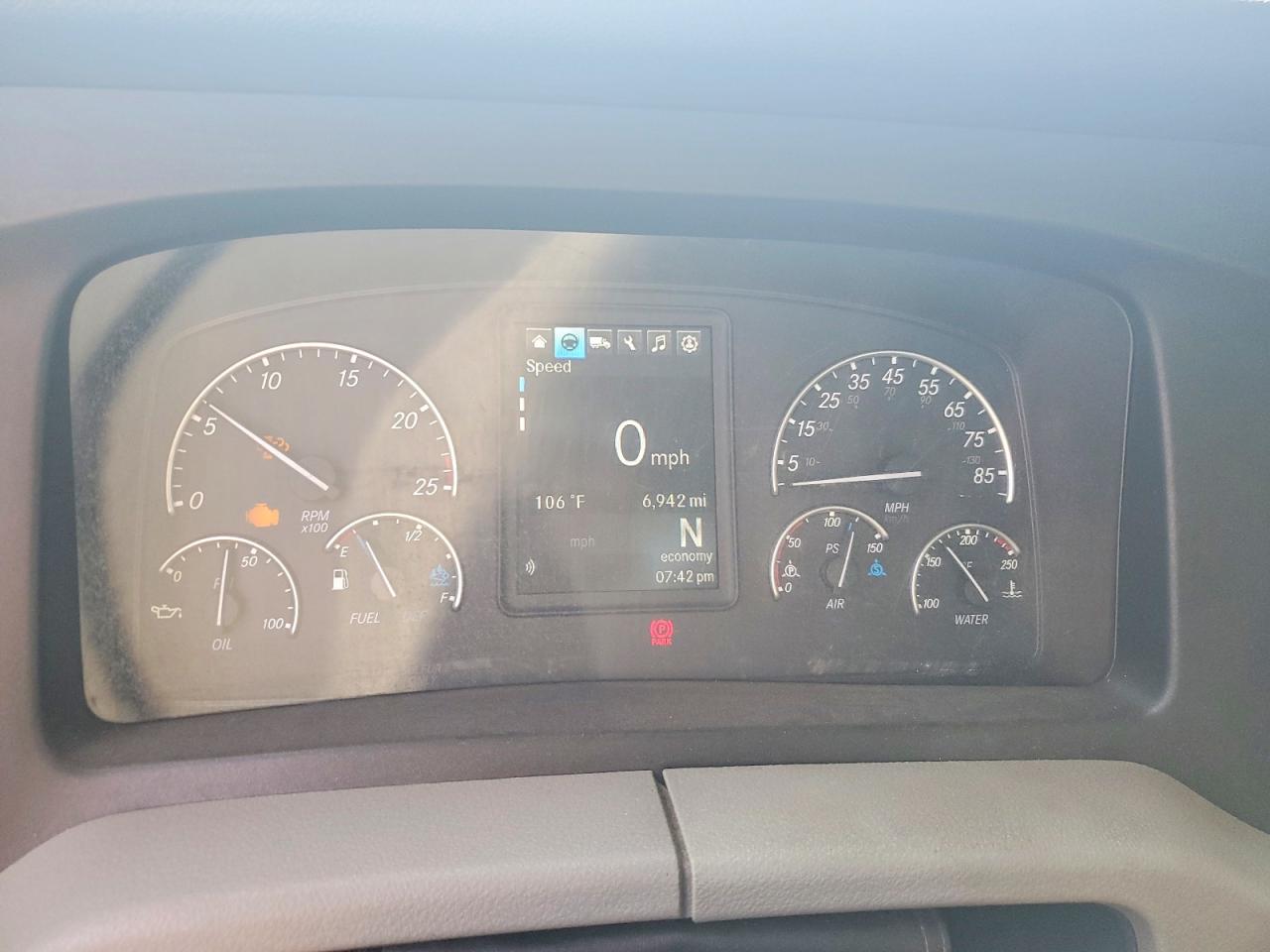 2022 Freightliner Cascadia 126 VIN 3AKJHLDVXNSMS8875 COPART salvage auction — Normal Wear, PA - RECONSTRUCTED CLEAN, sold $49,250 on 2026-07-07 (photo 8)