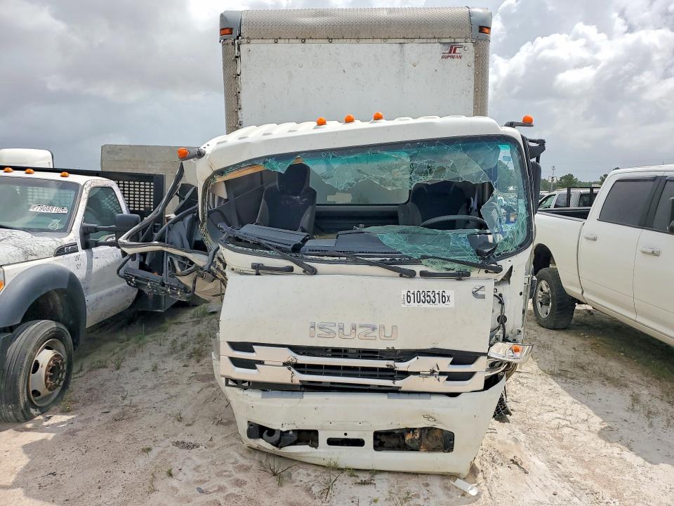 2025 Isuzu VIN 54DK6S1F6SSA02427 COPART salvage auction — FRONT END, Tx - Salvage Vehicle Title, sold $125 on 2026-09-04 (photo 5)