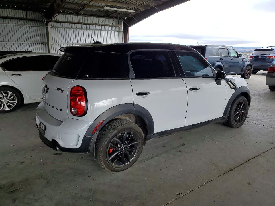 2014 Mini Cooper VIN WMWZC3C50EWP27924 COPART salvage auction — MINOR DENT/SCRATCHES, CA - DLR/DIS/EXP ONLY SALVAGE TITLE, sold $800 on 2026-08-07 (photo 3)
