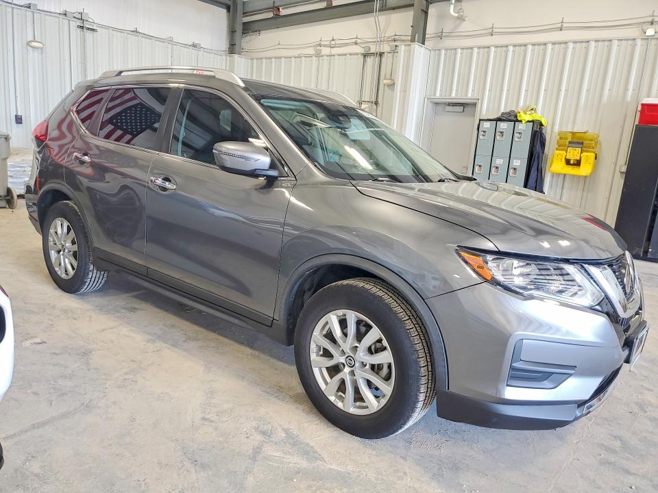 2020 Nissan Rogue VIN JN8AT2MT9LW042264 COPART salvage auction — MINOR DENT/SCRATCHES, Mo - Certificate Of Title (P), sold $4,150 on 2026-07-24 (photo 4)