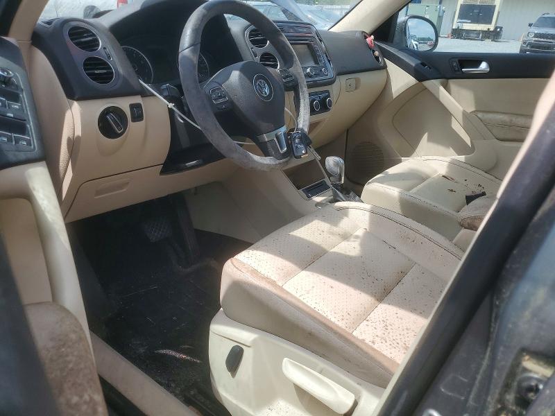 2012 Volkswagen Tiguan VIN WVGAV7AX0CW003956 COPART salvage auction — WATER/FLOOD, Nc - Dealer Only Clean Title, sold $225 on 2026-07-27 (photo 8)