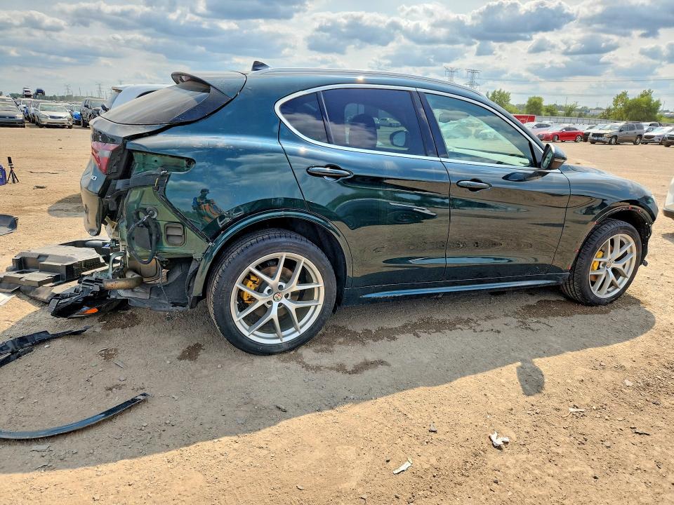 2021 Alfa romeo Stelvio VIN ZASPAKBNXM7D00195 COPART salvage auction — FRONT END, Il - Junking Cert Of A Vehicle, sold $6,600 on 2026-08-18 (photo 3)