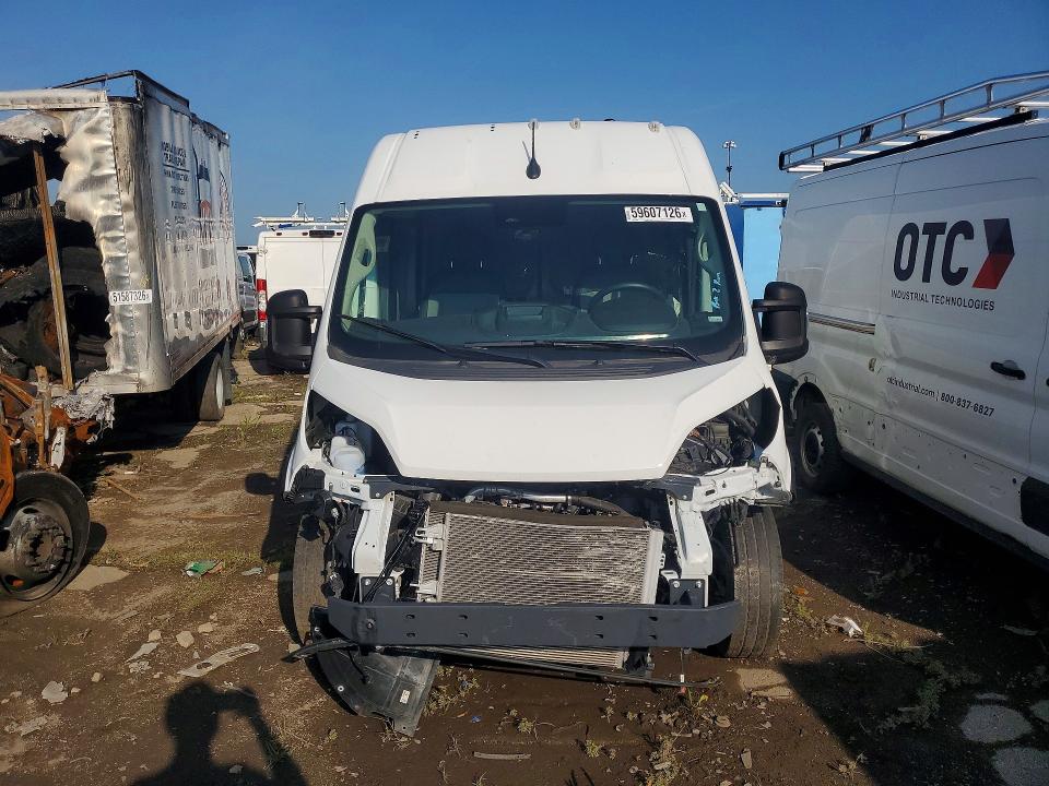 2025 Ram Promaster city VIN 3C6LRVDG9SE512154 COPART salvage auction — FRONT END, Fl - Certificate Of Destruction, sold $4,850 on 2026-08-11 (photo 5)