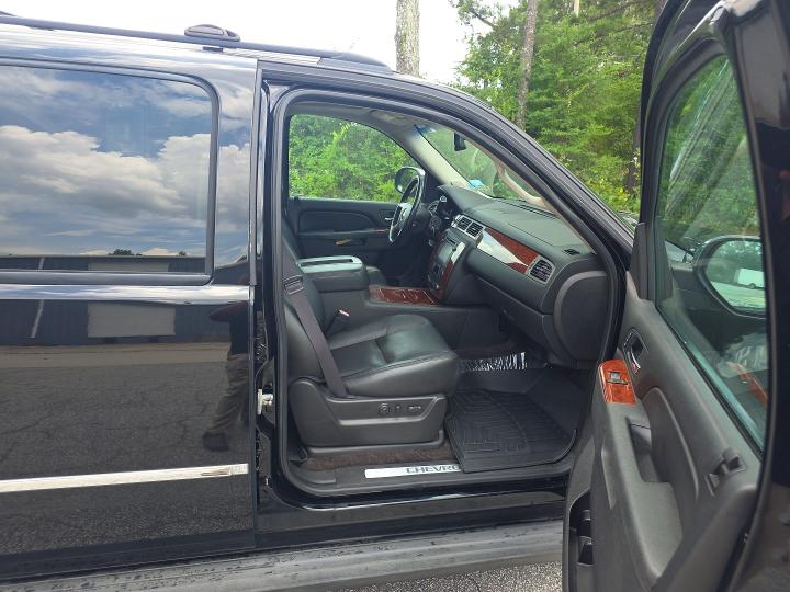 2013 Chevrolet Avalanche VIN 3GNTKGE76DG146093 COPART salvage auction — MINOR DENT/SCRATCHES, Ga - Certificate Of Title (P), sold $7,300 on 2026-07-27 (photo 5)