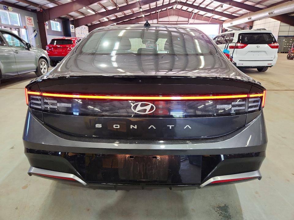 2025 Hyundai Sonata VIN KMHL64JA2SA478777 COPART salvage auction — FRONT END, Wi - Certificate Of Title (P), sold $7,200 on 2026-07-20 (photo 6)