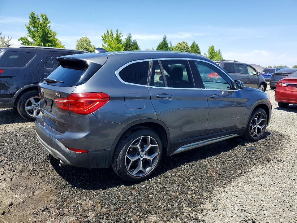 2016 BMW X1 VIN WBXHT3C31G5F64616 COPART salvage auction — MINOR DENT/SCRATCHES, Or - Certificate Of Title, sold $475 on 2026-07-28 (photo 3)