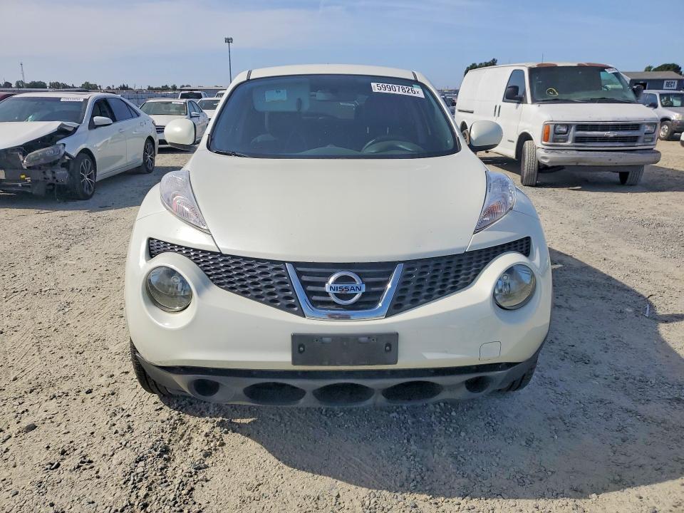 2011 Nissan Juke VIN JN8AF5MR8BT000293 COPART salvage auction — MINOR DENT/SCRATCHES, Ca - Cert Of Title-Salvaged, sold $375 on 2026-07-28 (photo 5)