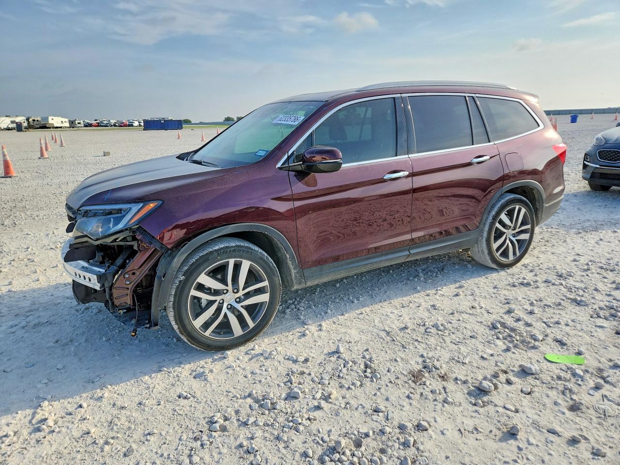 2017 Honda Pilot VIN 5FNYF5H97HB015576 — COPART salvage auction photo