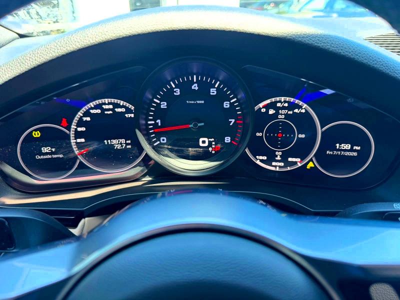 2019 Porsche Cayenne VIN WP1AA2AY7KDA09385 COPART salvage auction — NORMAL WEAR, Va - Certificate Of Title (P), sold $16,400 on 2026-07-27 (photo 8)