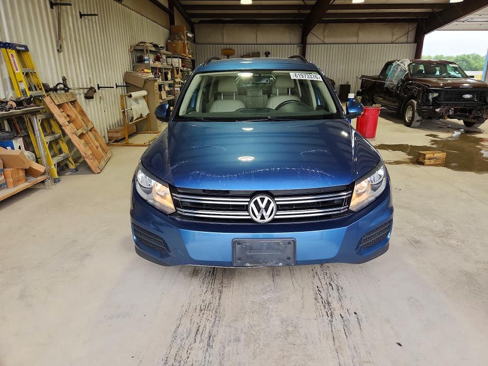 2017 Volkswagen Tiguan VIN WVGBV7AX2HW501040 COPART salvage auction — SIDE, PA - CERTIFICATE OF SALVAGE, sold $2,000 on 2026-07-31 (photo 5)