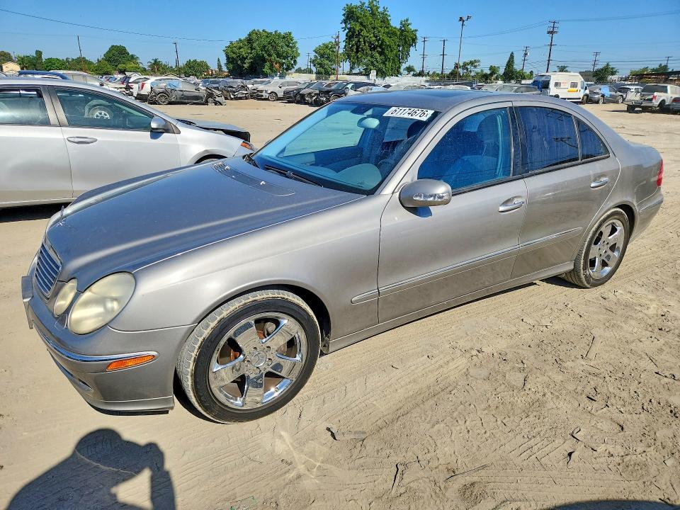 2004 Mercedes-benz E-class VIN WDBUF70J64A423827 COPART salvage auction — MINOR DENT/SCRATCHES, CA - DIS/DLR/EXP ONLY CLEAN TITLE, sold $800 on 2026-07-20 (photo 1)