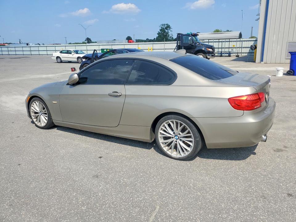 2011 BMW 3 series VIN WBAKG7C59BE264082 COPART salvage auction — MINOR DENT/SCRATCHES, VA - CERTIFICATE OF TITLE, sold $3,850 on 2026-07-28 (photo 2)