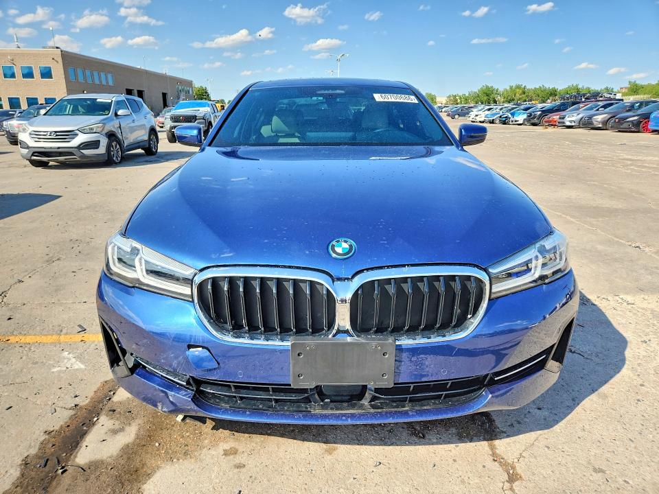 2023 BMW 5er VIN WBA33AG01PCM24311 COPART salvage auction — FRONT END, Co - Public - Salvage Title, sold $20,900 on 2026-08-24 (photo 5)