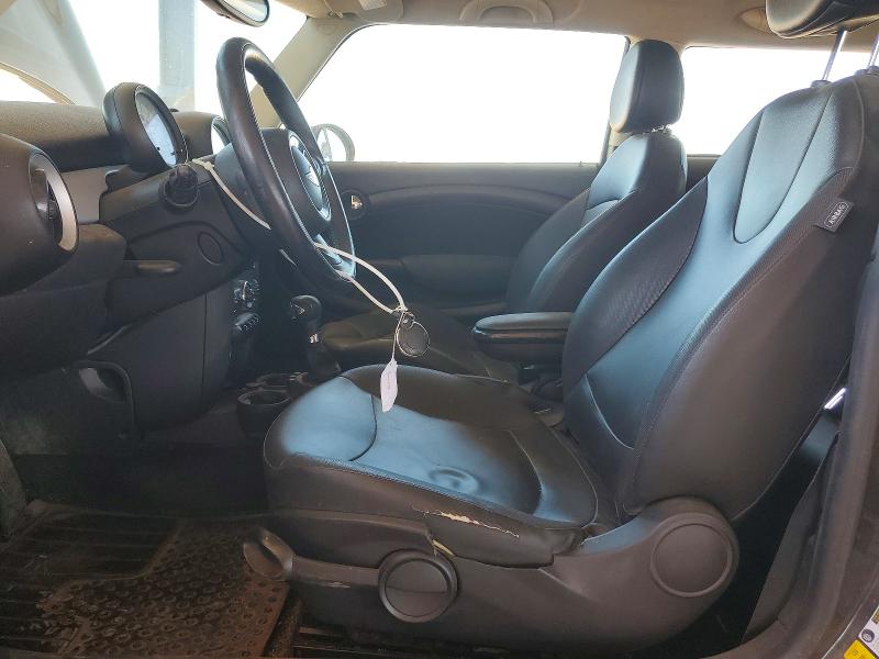 2013 Lotus VIN WMWSU3C50DT681395 COPART salvage auction — MINOR DENT/SCRATCHES, AZ - CERTIFICATE OF TITLE, sold $1,050 on 2026-08-15 (photo 7)