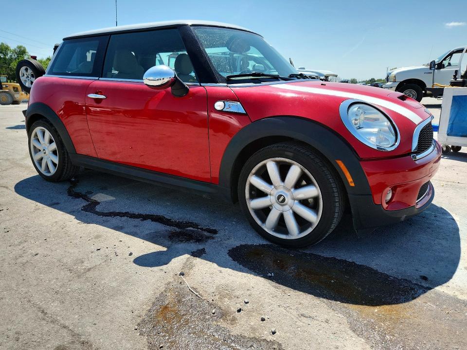 2007 Mini Cooper VIN WMWMF73587TT84258 COPART salvage auction — REAR END, Tn - Salvage Certificate, sold $1,550 on 2026-08-10 (photo 4)