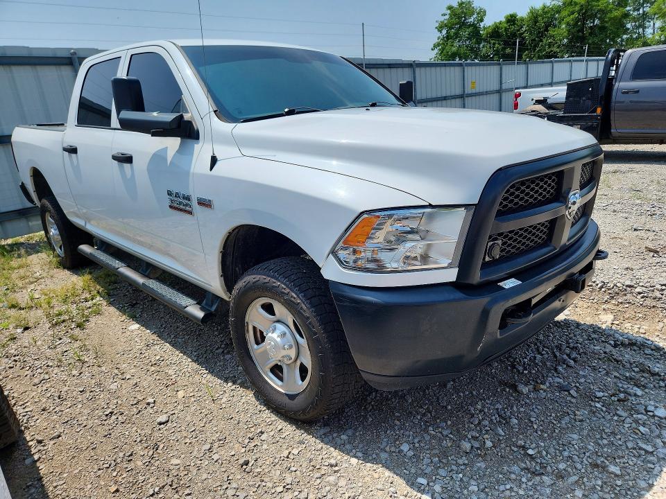 2017 Ram 3500 VIN 3C63R3CJ9HG762301 COPART salvage auction — NORMAL WEAR, Ky - Certificate Of Title, sold $1,850 on 2026-08-03 (photo 4)