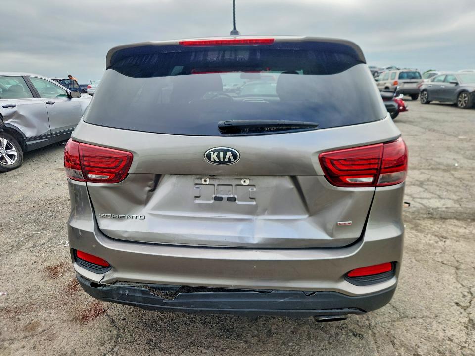2019 Kia Sorento VIN 5XYPGDA38KG536248 COPART salvage auction — REAR END, PA - CERTIFICATE OF SALVAGE, sold $2,350 on 2026-07-10 (photo 6)