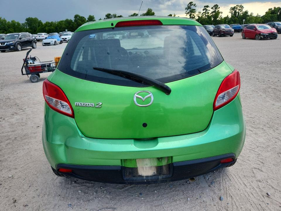 2011 Mazda 2 VIN JM1DE1HY8B0110252 COPART salvage auction — MINOR DENT/SCRATCHES, TX - CERTIFICATE OF TITLE, sold $850 on 2026-07-10 (photo 6)