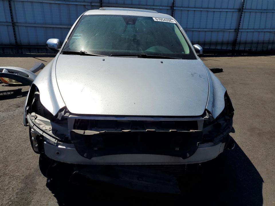 2013 Volvo C30 VIN YV1672MK8D2311533 COPART salvage auction — FRONT END, Ca - Salvage Certificate, sold $575 on 2026-09-02 (photo 5)