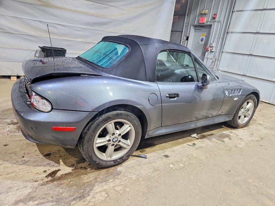2001 BMW Z3 VIN WBACN33431LK45922 COPART salvage auction — REAR END, NH - CERT OF TITLE-SALVAGE (P), sold $1,300 on 2026-07-21 (photo 3)