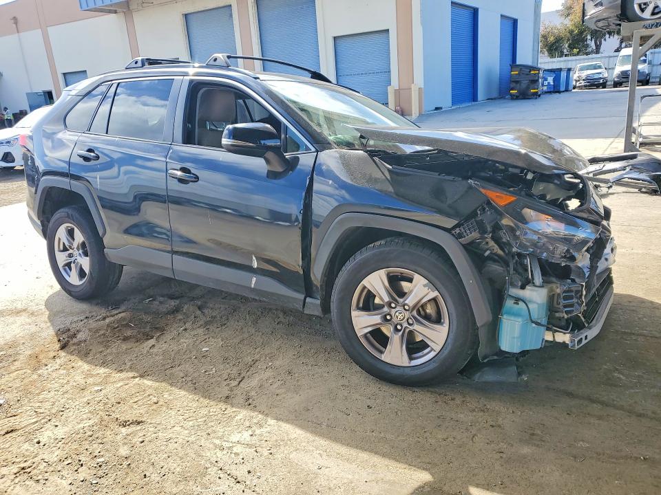 2022 Toyota Rav4 VIN JTMMWRFV8ND151580 COPART salvage auction — FRONT END, Ca - Dis/Dlr/Exp Only Clean Title, sold $3,800 on 2026-07-21 (photo 4)