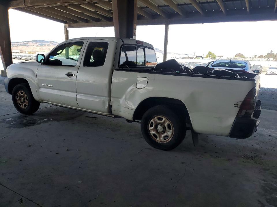 2010 Toyota Tacoma VIN 5TETX4CN3AZ679559 COPART salvage auction — REAR END, CA - DIS/DLR/EXP ONLY CLEAN TITLE, sold $3,050 on 2026-07-30 (photo 2)