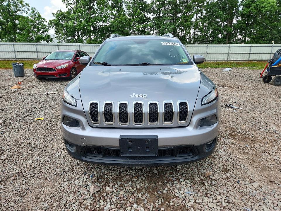 2014 Jeep Cherokee VIN 1C4PJMCS9EW175366 COPART salvage auction — MINOR DENT/SCRATCHES, Ny - Certificate Of Title, sold $425 on 2026-08-03 (photo 5)