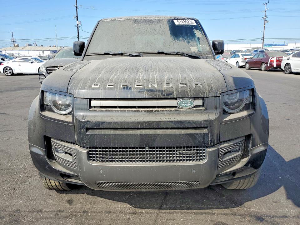 2022 Land rover Defender VIN SALE27RU8N2101158 COPART salvage auction — MINOR DENT/SCRATCHES, Ca - Dis/Dlr/Exp Only Clean Title, sold $10,300 on 2026-07-27 (photo 5)