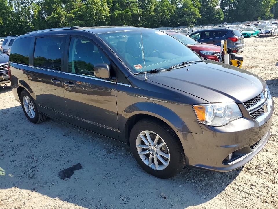 2019 Dodge Grand caravan VIN 2C4RDGCG3KR777102 COPART salvage auction — MINOR DENT/SCRATCHES, Ri - Certificate Of Title, sold $500 on 2026-08-03 (photo 4)
