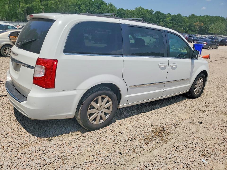2016 Chrysler Town & country VIN 2C4RC1BG0GR294725 COPART salvage auction — MINOR DENT/SCRATCHES, Nc - Dealer Only Clean Title, sold $275 on 2026-07-31 (photo 3)