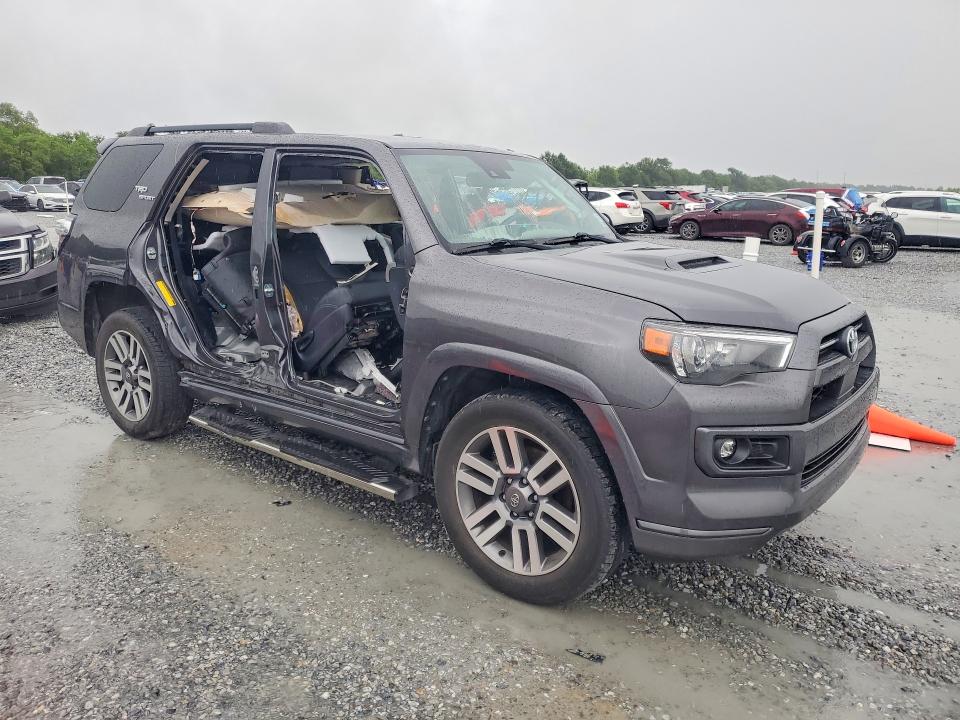 2022 Toyota 4runner VIN JTEAU5JR8N5266360 COPART salvage auction — SIDE, LA - CERT OF TITLE-SALVAGE, sold $11,100 on 2026-07-27 (photo 4)