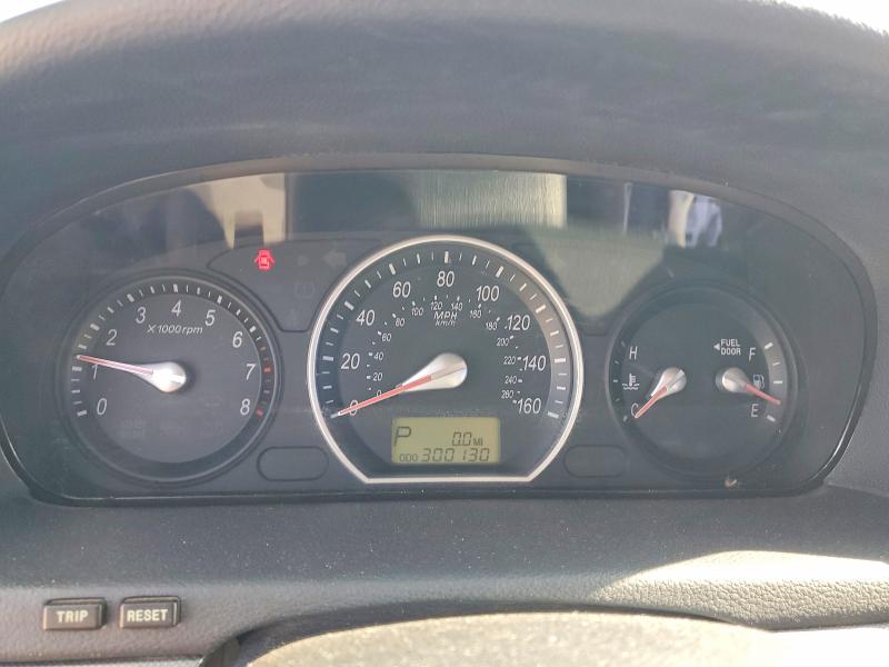 2006 Hyundai Sonata VIN 5NPEU46F26H130421 COPART salvage auction — MINOR DENT/SCRATCHES, OK - CERT OF TITLE-SALVAGE, sold $100 on 2026-07-16 (photo 9)