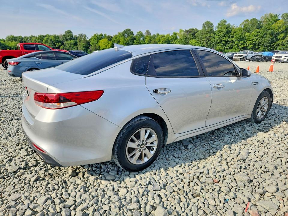 2016 Kia Optima VIN 5XXGT4L3XGG107147 COPART salvage auction — VANDALISM, Nc - Dealer Only Clean Title, sold $325 on 2026-07-22 (photo 3)