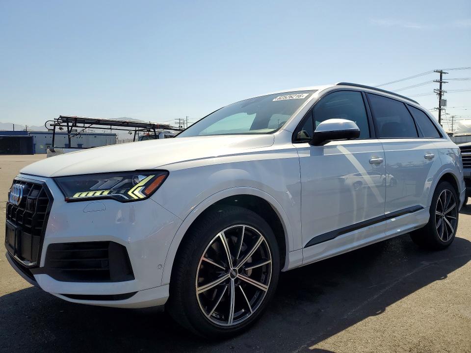 2020 Audi Q7 VIN WA1LXAF70LD011817 COPART salvage auction — MINOR DENT/SCRATCHES, CA - DIS/DLR/EXP ONLY CLEAN TITLE, sold $3,850 on 2026-07-29 (photo 1)