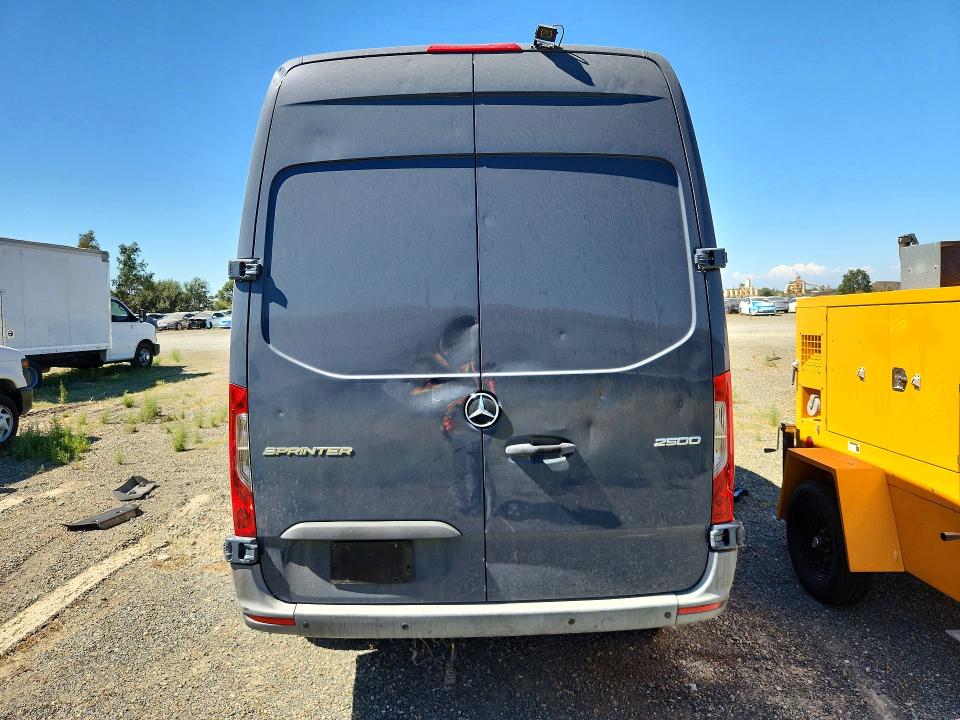 2019 Mercedes-benz Sprinter VIN WD4PF0CD9KP034482 COPART salvage auction — MECHANICAL, Ca - Dis/Dlr/Exp Only Clean Title (P), sold $3,000 on 2026-07-27 (photo 6)