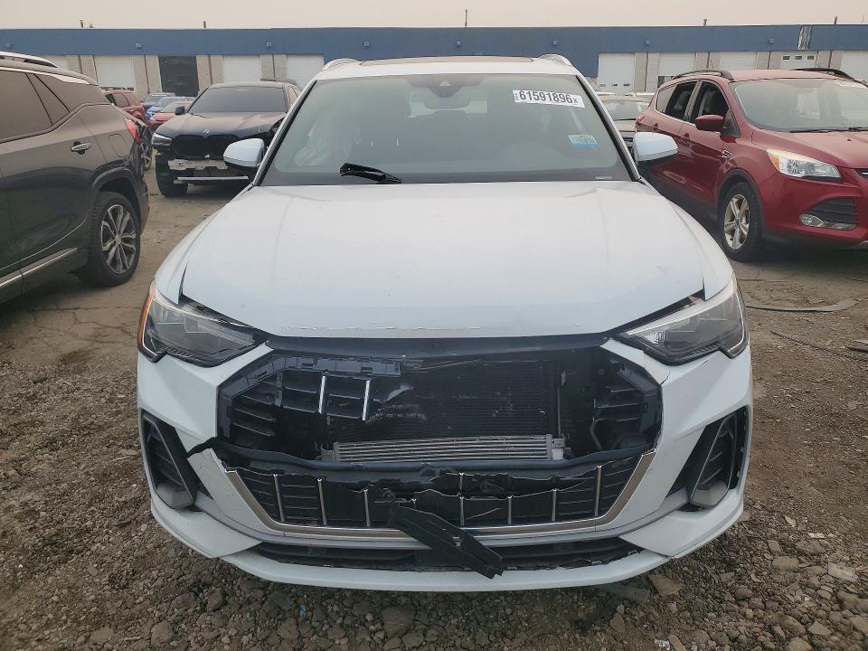 2021 Audi Q3 VIN WA1DECF32M1050690 COPART salvage auction — FRONT END, MI - CERT OF TITLE-REBUILT SALVAGE, sold $4,000 on 2026-07-31 (photo 5)