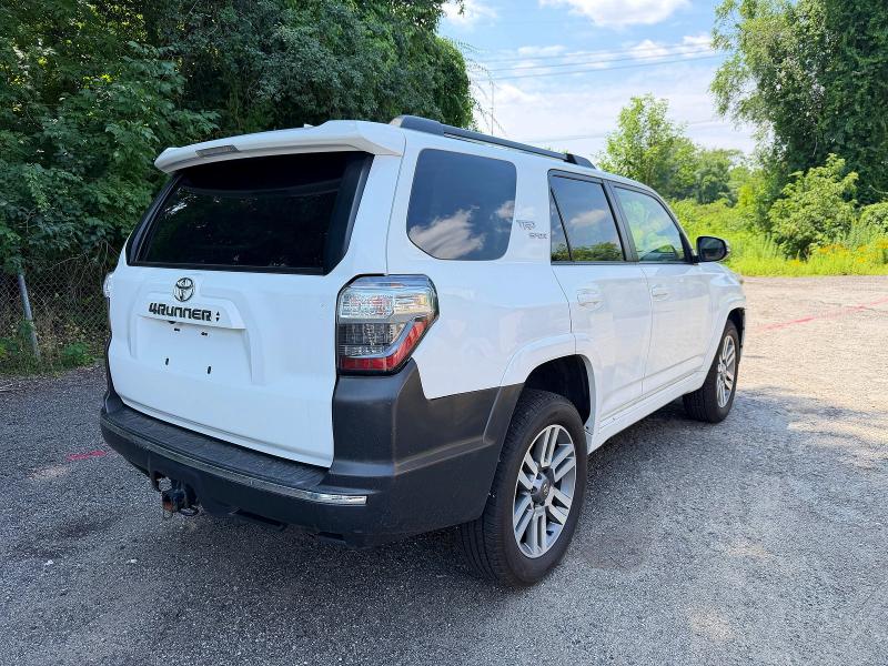 2022 Toyota 4runner VIN JTESU5JR6N5991248 COPART salvage auction — NORMAL WEAR, Il - Certificate Of Title (P), sold $22,500 on 2026-07-17 (photo 4)