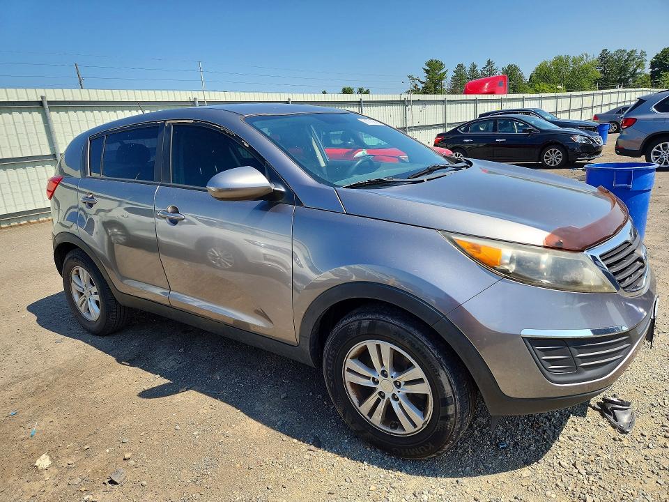 2011 Kia Sportage VIN KNDPB3A29B7091726 COPART salvage auction — MINOR DENT/SCRATCHES, PA - CERT OF TITLE, sold $400 on 2026-07-24 (photo 4)